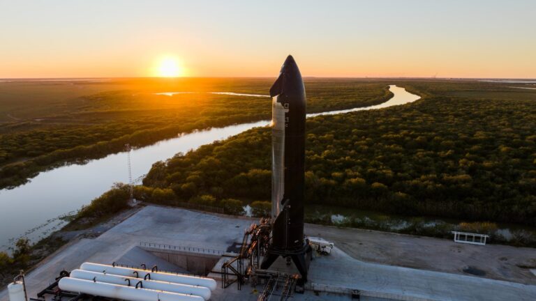 SPACEX-STARSHIP-FLIGHT-7-4-1-1456x819